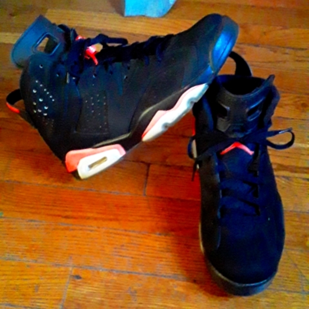 2014 Jordan 6 black/red